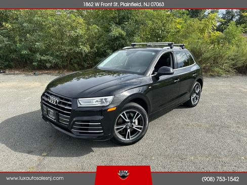 Used 2020 Audi Q5 e Premium w/ Convenience Package AWD/4WD image 1