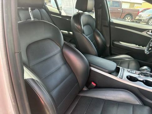 Used 2020 Kia Stinger GT2 image 10