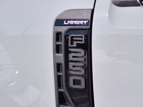 Used 2025 Ford F250 XLT w/ Black Appearance Package image 21
