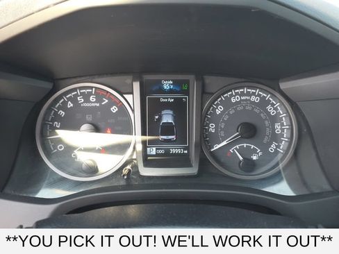 Used 2023 Toyota Tacoma TRD Sport AWD/4WD image 15