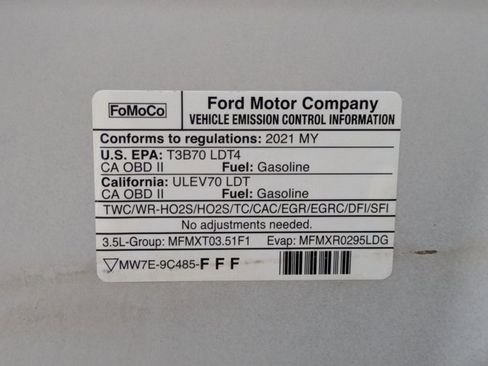 Used 2021 Ford F150 Lariat w/ Max Trailer Tow Package image 27