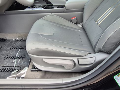 New 2026 Hyundai Elantra SEL Sport Premium FWD image 19