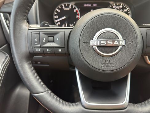 Used 2023 Nissan Rogue SV w/ SV Premium B Package FWD image 20