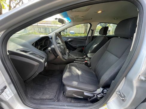 Used 2015 Ford Focus SE w/ Reverse Sensing Package image 20