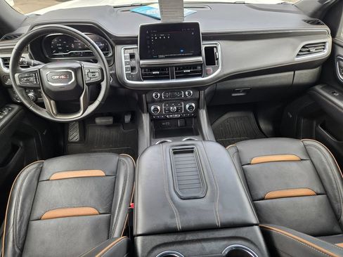 Used 2023 GMC Yukon XL AT4 w/ AT4 Premium Plus Package AWD/4WD image 9