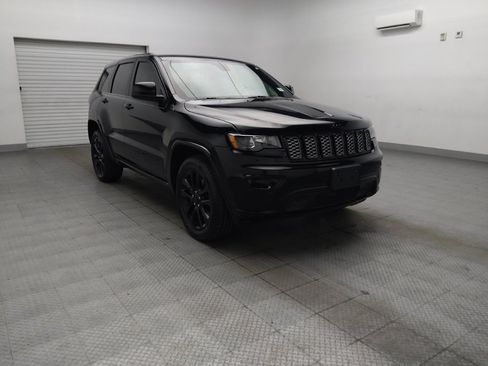Used 2021 Jeep Grand Cherokee Laredo X RWD image 13