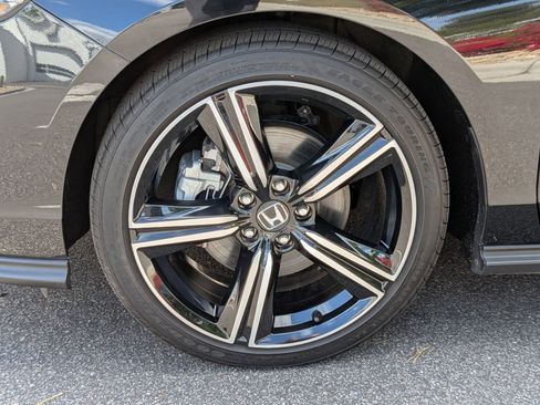 Used 2023 Honda Accord Sport image 10