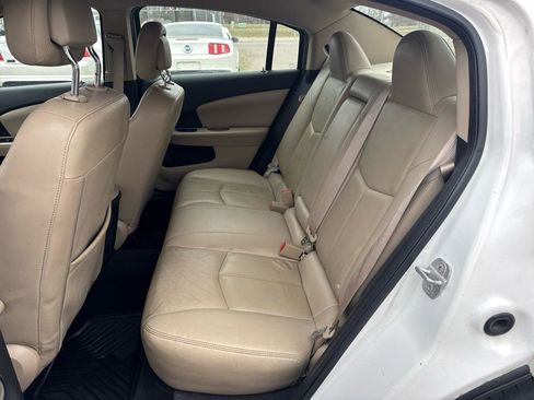 Used 2011 Chrysler 200 Limited image 11