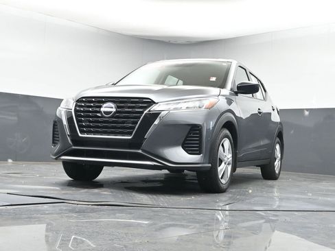 Used 2024 Nissan Kicks S image 23