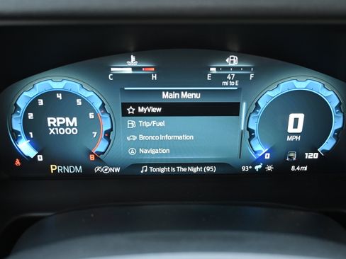 New 2026 Ford Bronco Outer Banks w/ Sasquatch Package AWD/4WD image 18