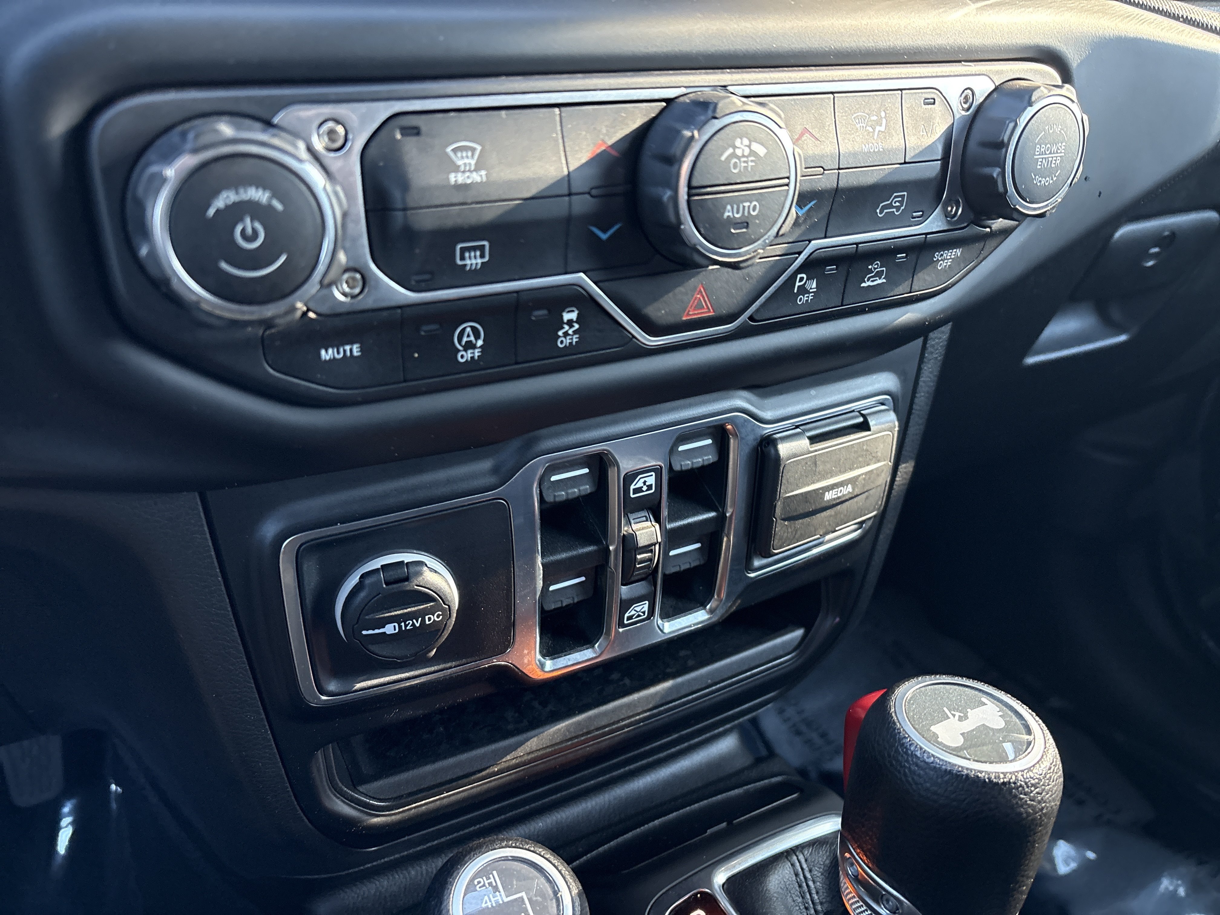 Used 2021 Jeep Wrangler Unlimited Sport AWD/4WD image 30