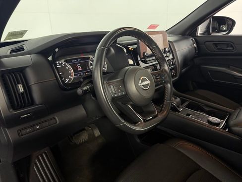 Used 2024 Nissan Pathfinder Rock Creek AWD/4WD image 19