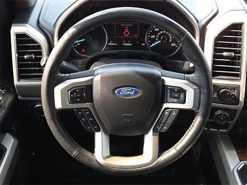 Used 2020 Ford F150 Lariat image 14