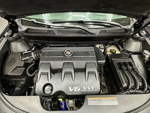 Used 2013 Cadillac SRX Luxury w/ Driver Awareness Package FWD image 36
