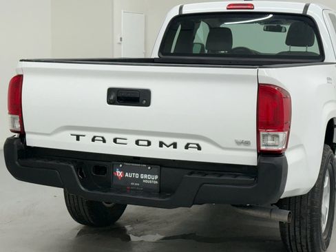 Used 2017 Toyota Tacoma 2WD Access Cab image 34