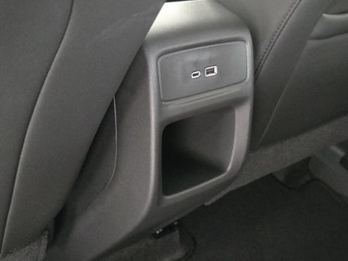 New 2026 Chevrolet Trax RS w/ Sunroof Package FWD image 33