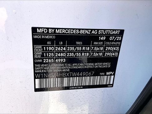 Used 2026 Mercedes-Benz GLB 250 4MATIC image 35