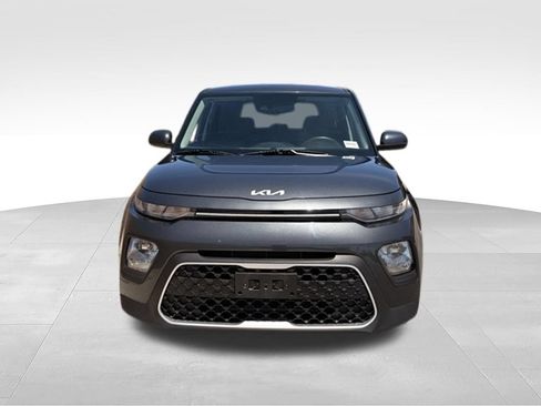 Used 2022 Kia Soul LX w/ Technology Package FWD image 4
