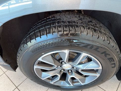 Used 2022 Chevrolet Tahoe LT w/ Luxury Package image 5