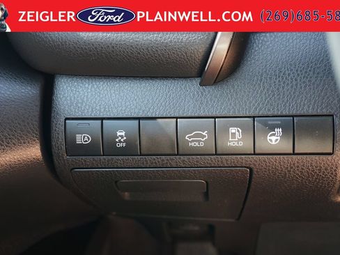 Used 2022 Toyota Camry SE w/ Cold Weather Package AWD/4WD image 28