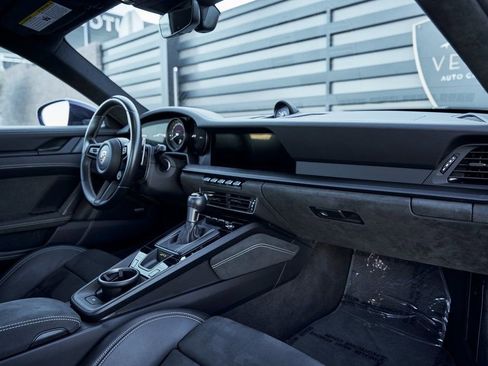 Used 2023 Porsche 911 GT3 image 44