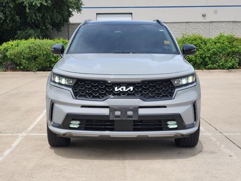 Used 2023 Kia Sorento SX image 2