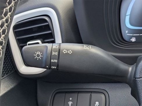 New 2025 Hyundai Venue Limited image 31