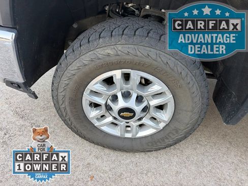 Used 2025 Chevrolet Silverado 2500 LT w/ Convenience Package AWD/4WD image 9