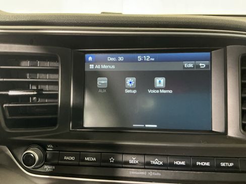 Used 2020 Hyundai Elantra SEL w/ Winter Weather Package image 35