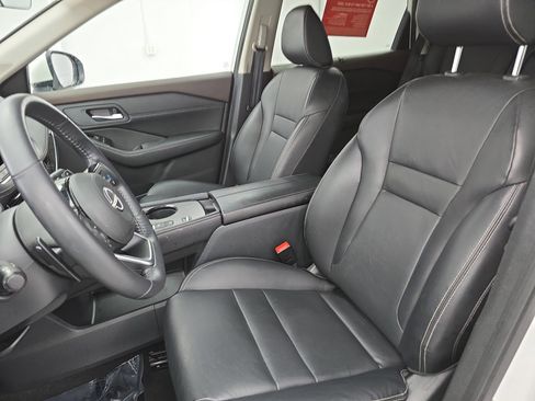 Certified 2023 Nissan Rogue SL w/ SL Premium Package image 15