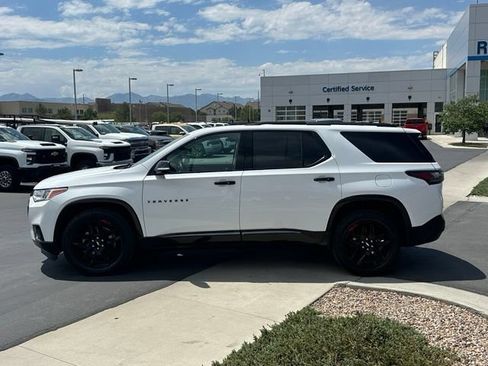 Used 2020 Chevrolet Traverse Premier w/ Redline Edition AWD/4WD image 2