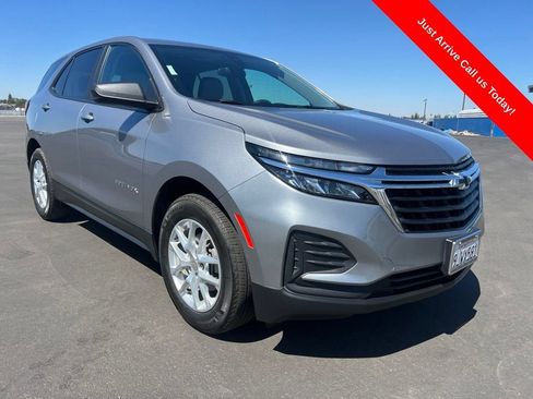 Used 2024 Chevrolet Equinox LS w/ LS Convenience Package FWD image 1