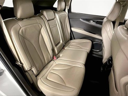 Used 2021 Lincoln Nautilus Reserve w/ Equipment Group 201A image 24