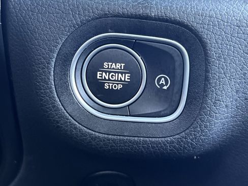 Certified 2023 Mercedes-Benz GLS 450 4MATIC image 33