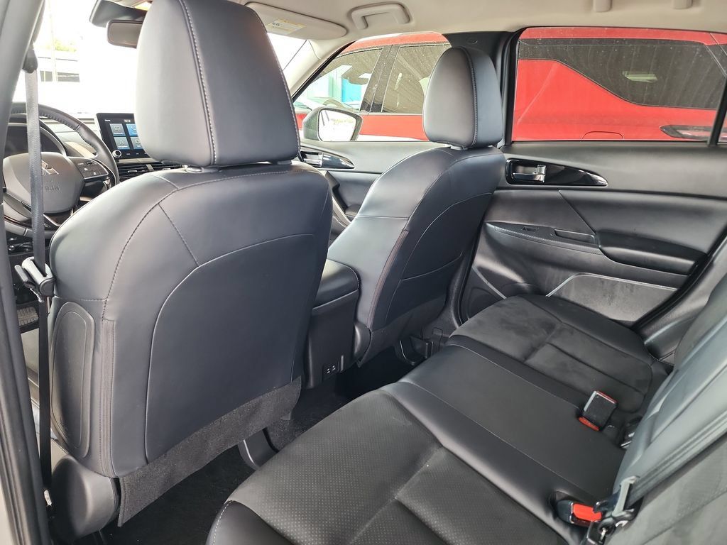 Used 2024 Mitsubishi Eclipse Cross SE AWD/4WD image 37