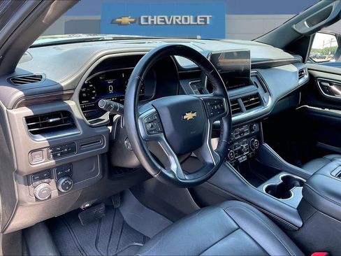 Used 2023 Chevrolet Tahoe LT w/ Luxury Package AWD/4WD image 17