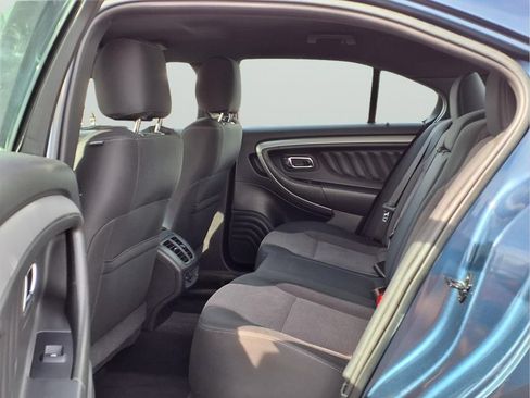 Used 2018 Ford Taurus SEL w/ Equipment Group 201A FWD image 10