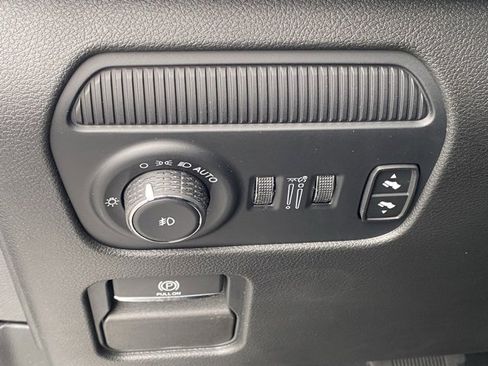 New 2024 Jeep Grand Wagoneer Series I w/ HD Trailer Tow Package image 26