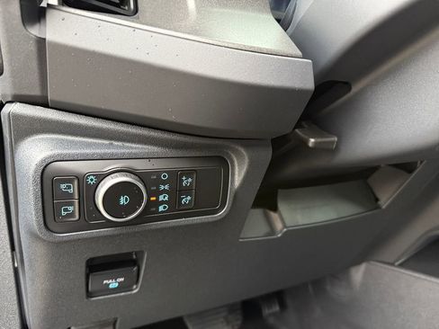 New 2025 Ford Bronco Badlands image 16