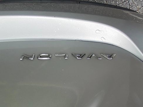 Used 2013 Toyota Avalon Limited FWD image 45