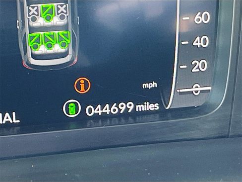 Used 2023 Honda Pilot Elite image 12