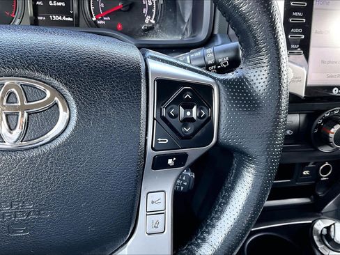 Certified 2024 Toyota 4Runner SR5 Premium image 25