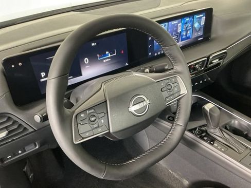 New 2026 Nissan Sentra SV w/ SV Convenience Package FWD image 9
