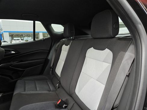 Used 2024 Chevrolet Trax RS w/ Driver Confidence Package FWD image 27