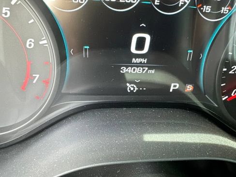 Used 2018 Chevrolet Camaro ZL1 RWD image 2