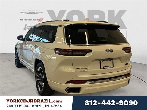 Used 2023 Jeep Grand Cherokee L Overland image 3