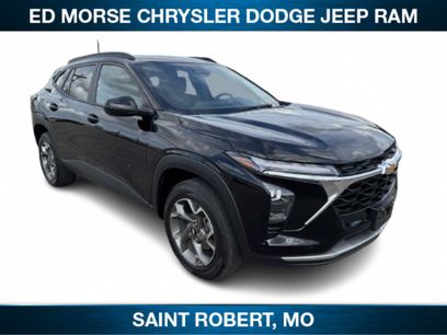 Used 2025 Chevrolet Trax LT w/ Driver Confidence Package