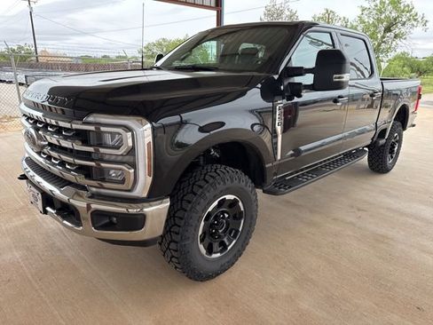 New 2026 Ford F250 XLT w/ XLT Premium Package AWD/4WD image 3