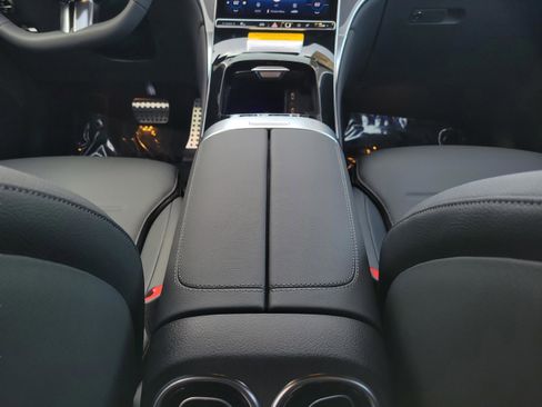 Used 2026 Mercedes-Benz GLC 300 GLC 300 image 10