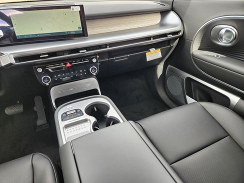 New 2026 Hyundai Ioniq 9 Limited AWD/4WD image 19
